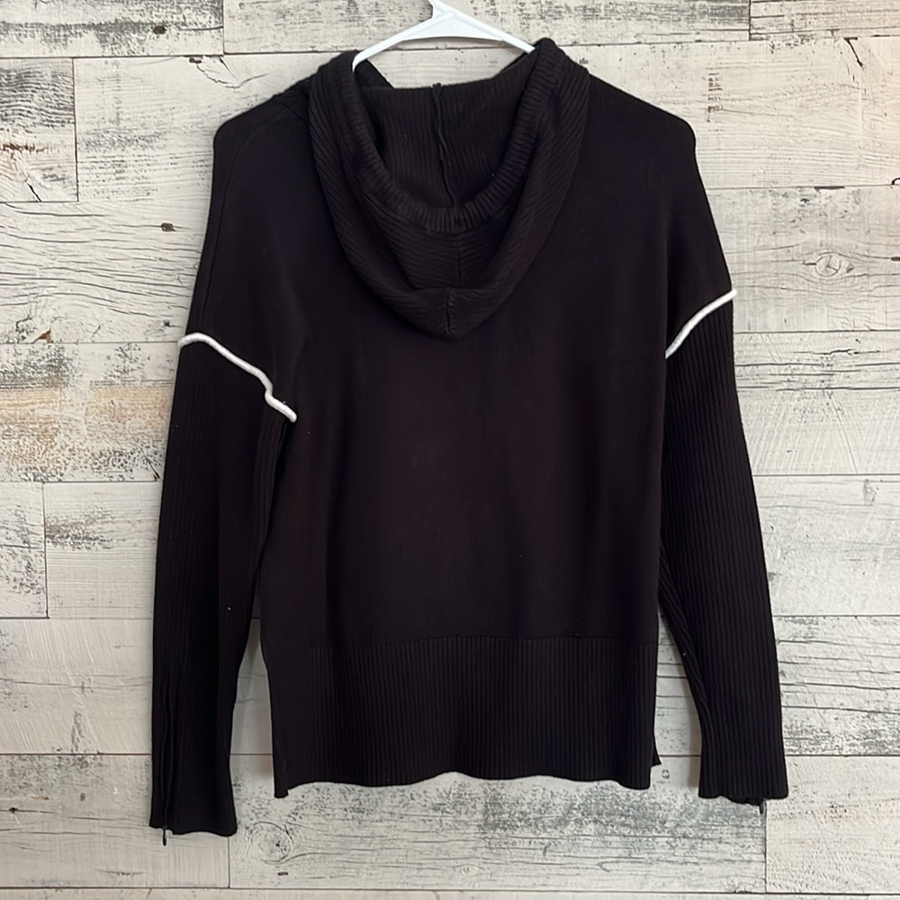 FLX women’s hoodie. Size small - Picture 3 of 4